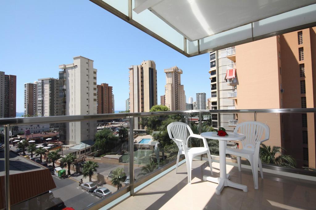 Hotel Perla Benidorm Exteriör bild